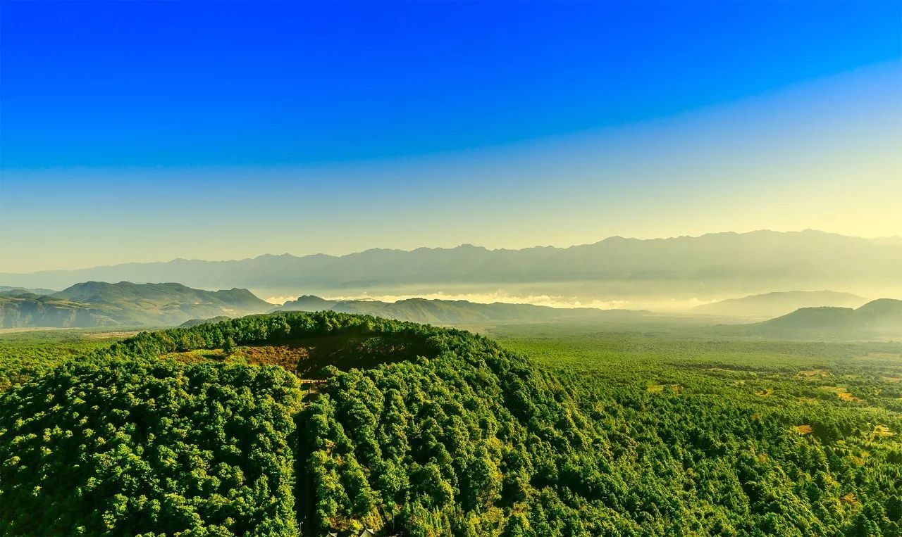 看火山泡温泉,看火山的美景