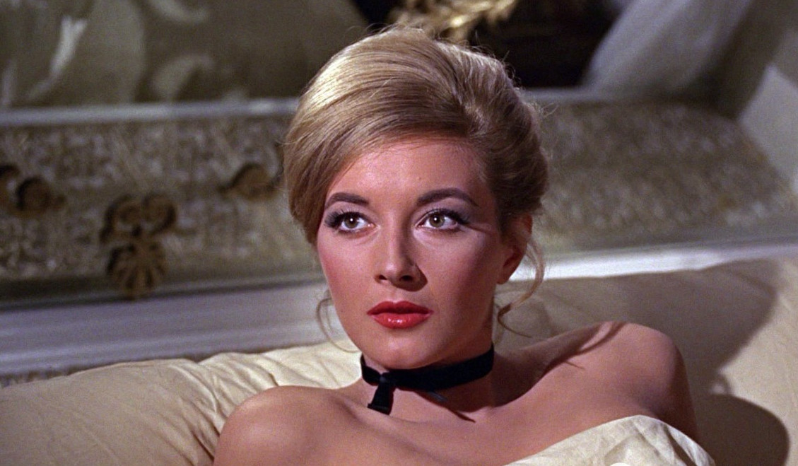 意大利十大顶级时尚女星,意大利时尚风情美女