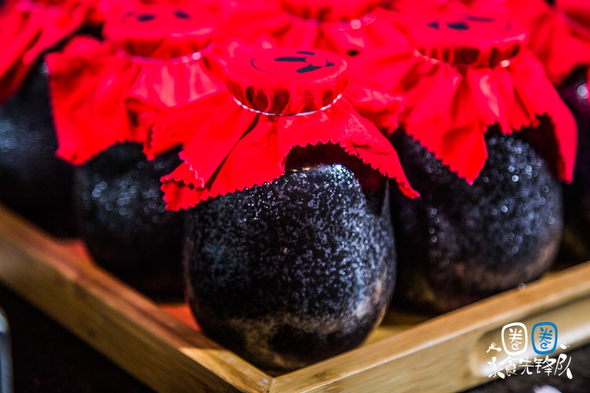 成都凌晨2点还在排队的贰麻酒馆，终于带着大熊猫来南昌了！