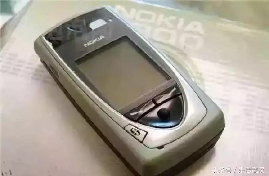 你还记得第一部手机吗,你还记得你人生第一部手机吗