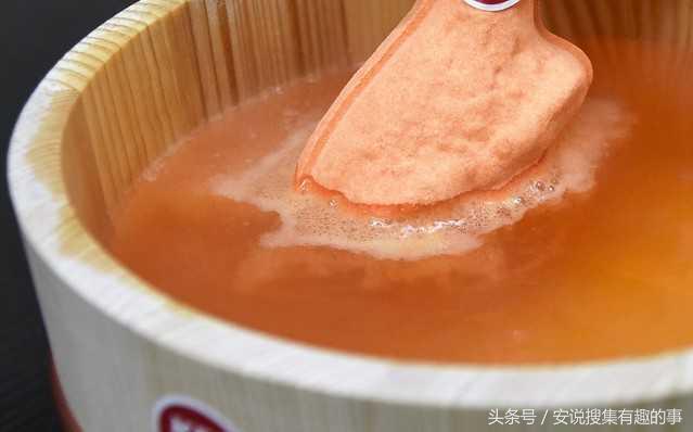 肯德基热辣香骨鸡桶,肯德基炸鸡金桶