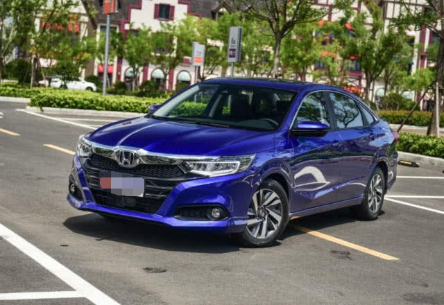 本田新款朗逸,本田对比朗逸