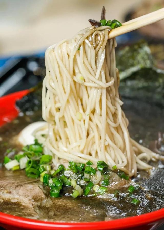 在日本排队吃拉面,天津排名前三的拉面