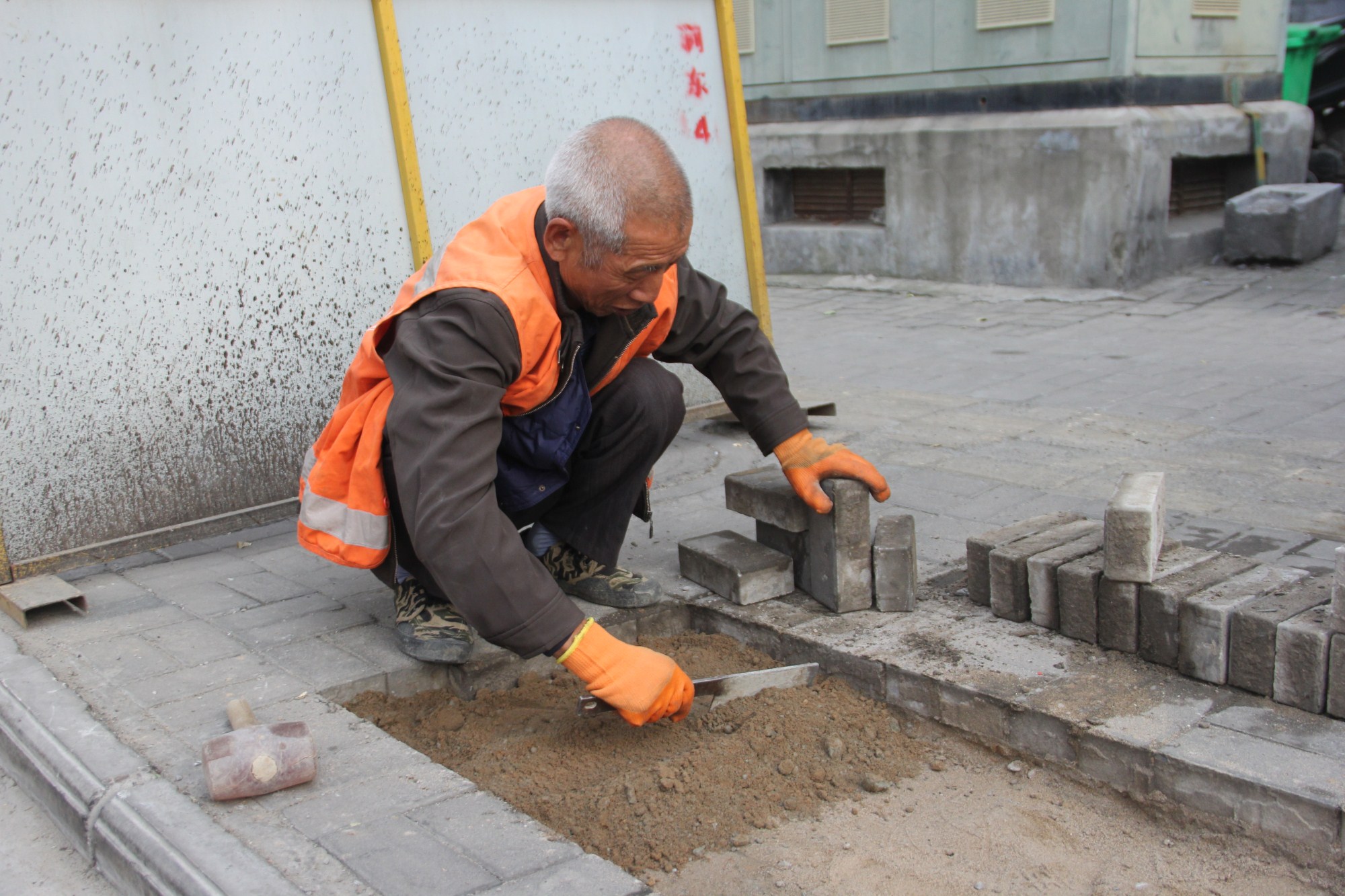 沥青路面清洗养护工程,洛阳市道路清扫保洁