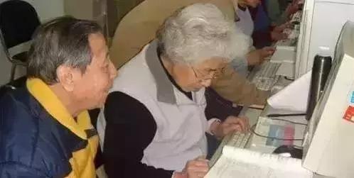 这样拍拍，对98%的眼睛问题好，中老年人都要学学！