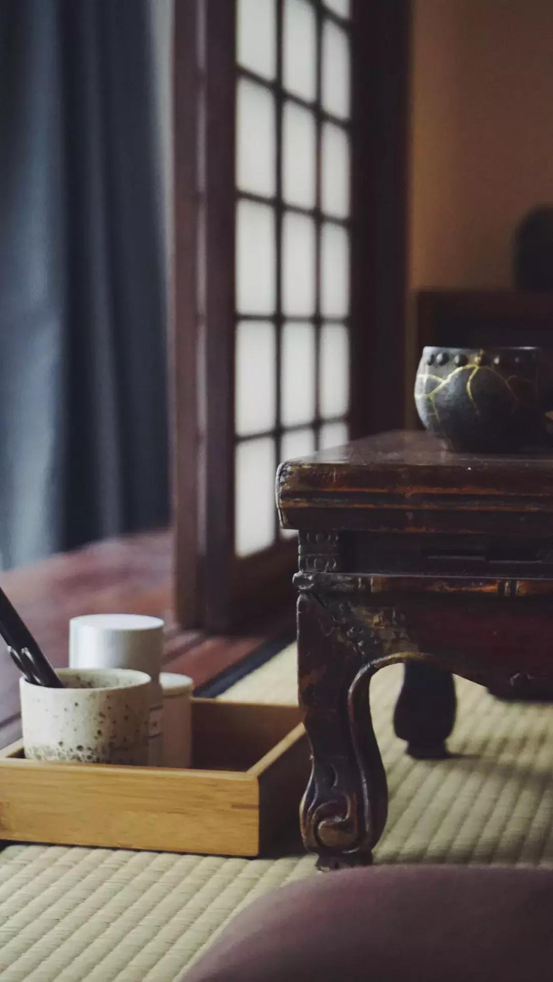 经典丨水深浪静，人贵声低！