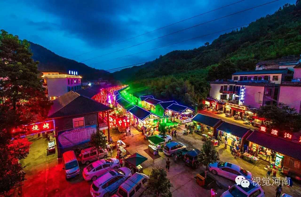 山泉瀑布打卡,山泉溪流旅游攻略