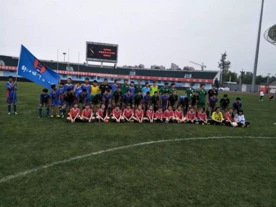 成都梦之队小学免费课程,小学足球梦之队