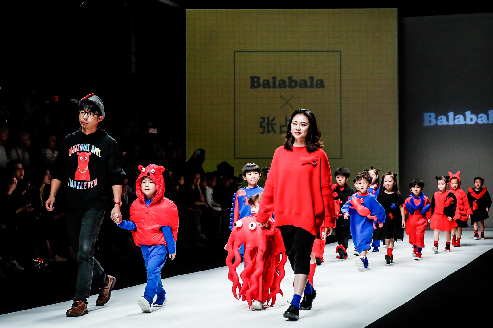 唐老鸭服装套装,巴拉巴拉官方视频唐老鸭