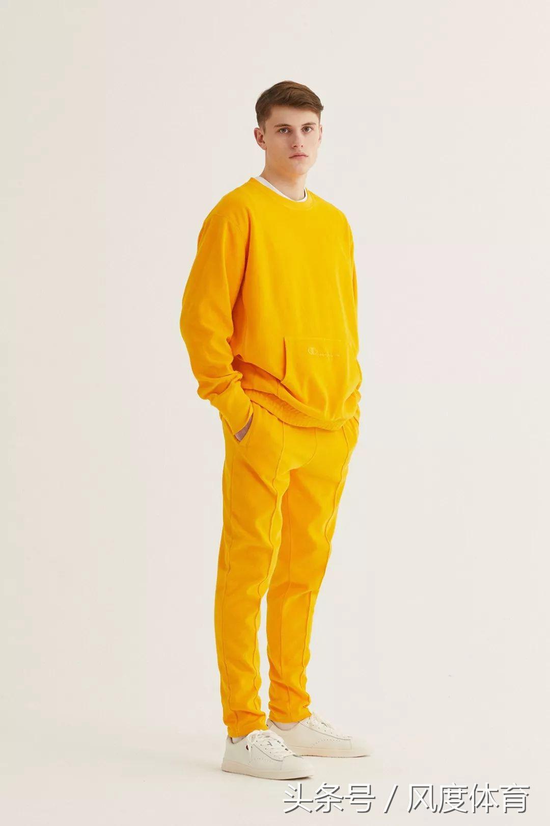 秋冬好看的运动潮流装备,秋冬运动休闲套装最新款