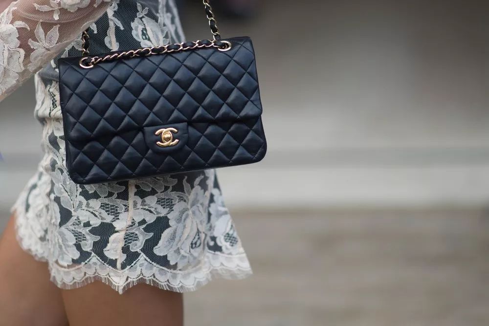 鉴定假古董被打脸,鉴宝专家砸2亿真品原视频