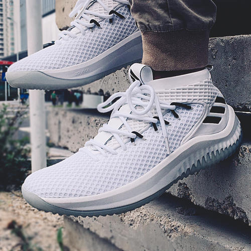 高颜值实用性篮球鞋推荐,捡漏好物篮球鞋