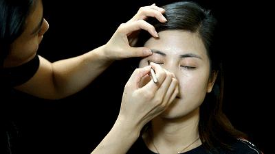 世上没有丑女人抖音,世界上没有丑女人化妆的视频