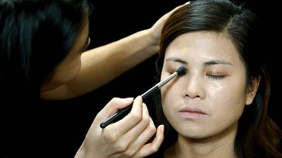 方脸女生如何靠化妆提升高级感,圆方脸女生怎么化妆