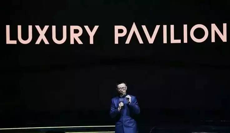 gucci和京东合作的短袖,gucci以假换真怎么样