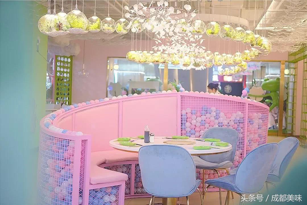 春熙路求婚后来怎么样了,春熙路大熊猫求婚完整版