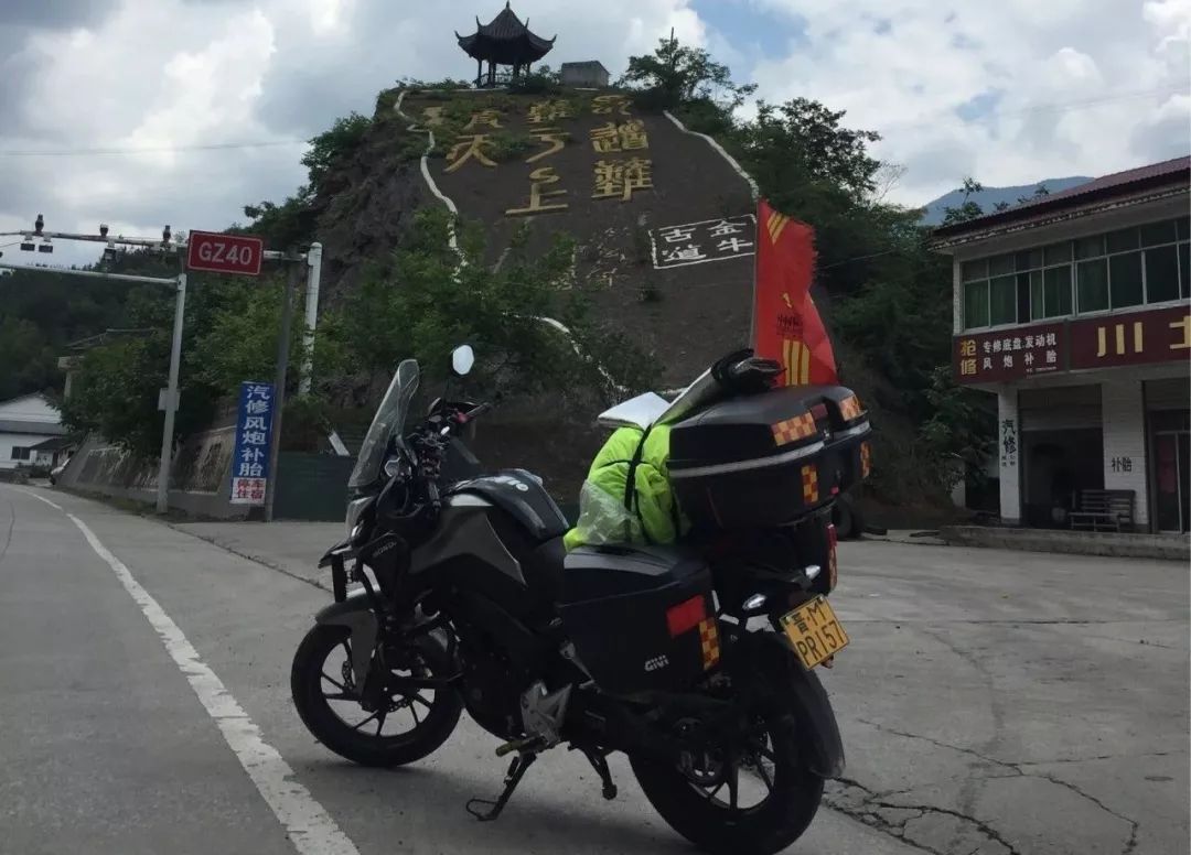 骑190环游中国,骑着190旅行