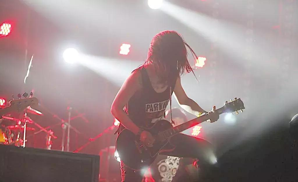 甜蜜蜜是邓丽君哪年唱的,甜蜜蜜邓丽君十首