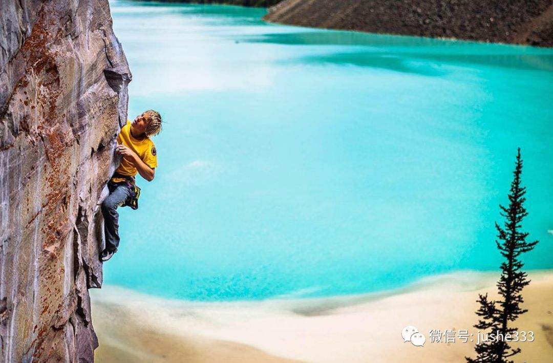 你想要什么衣服,哪个品牌的冲锋衣比较商务