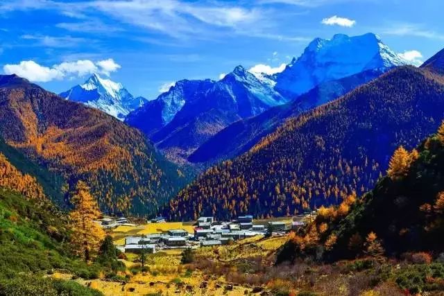 稻城亚丁旅游攻略 (西藏稻城亚丁美景)