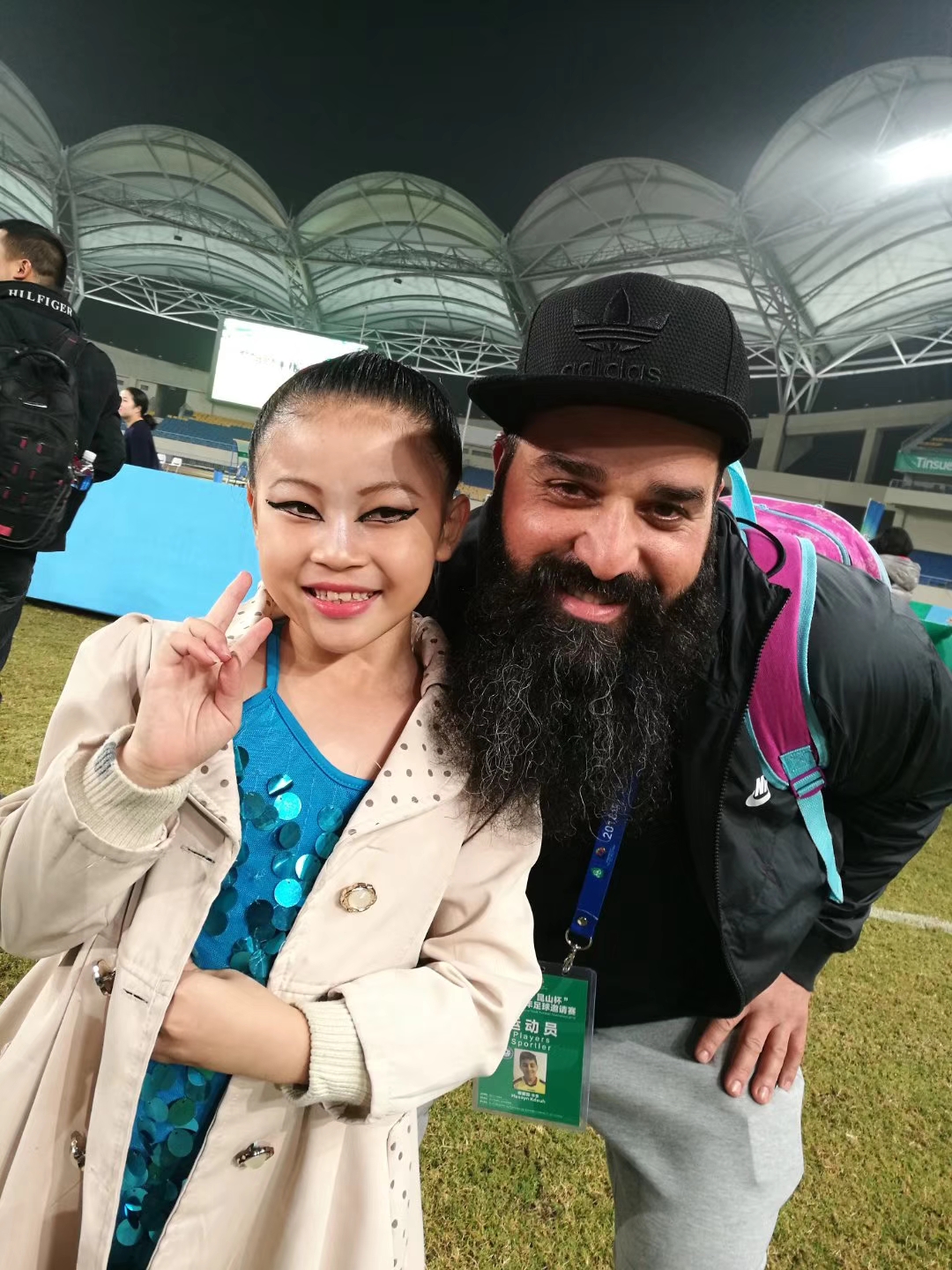 公益民心舞蹈学院演出团助力2018“昆山杯”国际青少年足球赛！