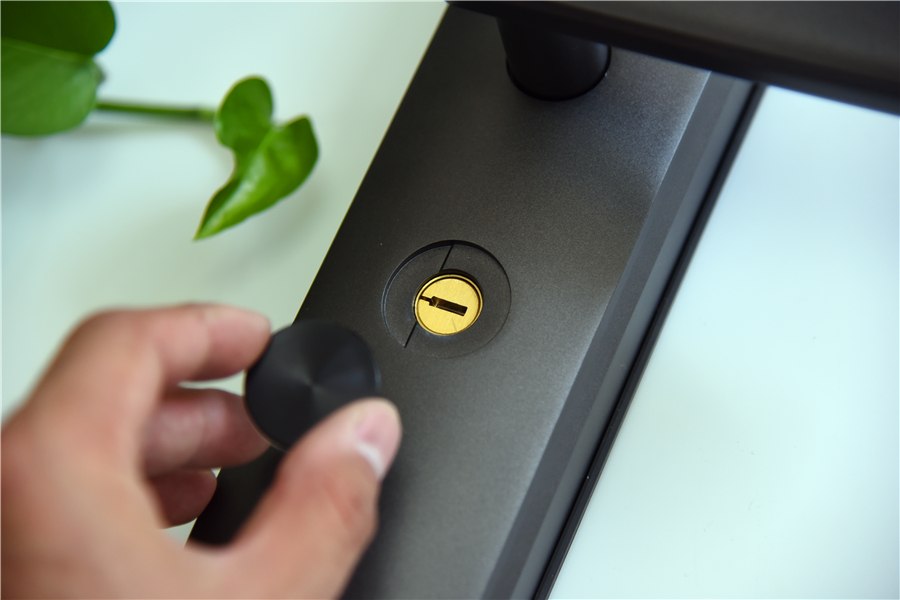 用了智能锁还能用钥匙开吗,用了密码锁再也不用担心忘记钥匙