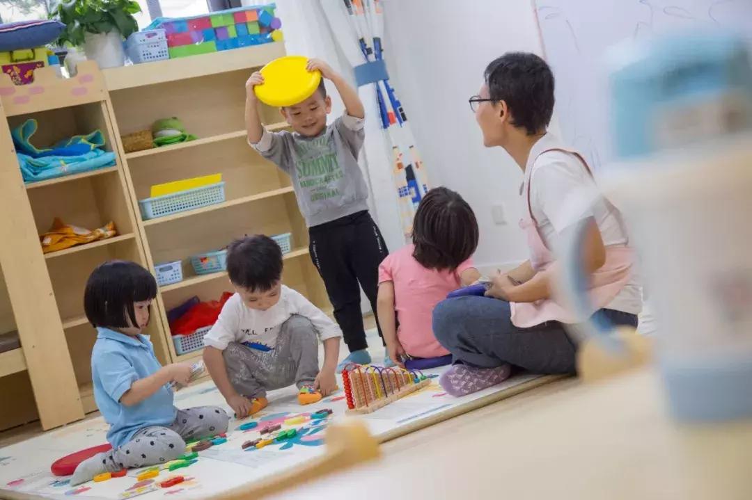 高端家庭式幼托中心,乌鲁木齐幼托中心推荐