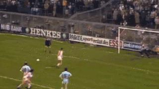 没点演技怎么行,没点演技都没法当卧底