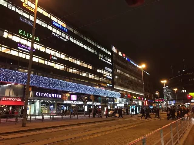 如何在芬兰摆摊赚欧元-自由公路芬兰站之赫尔辛基跨年