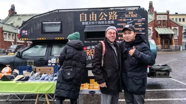 如何在芬兰摆摊赚欧元-自由公路芬兰站之赫尔辛基跨年