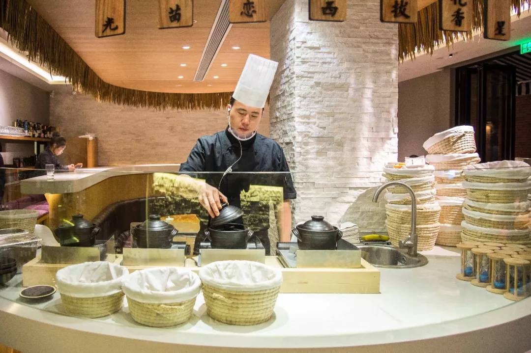 白米饭C位出道，全球精选食材都甘当配角！