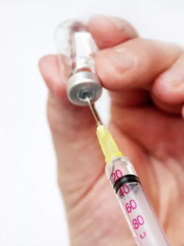 把血给别人会有什么危险吗,被人手摸伤口传染艾滋病吗