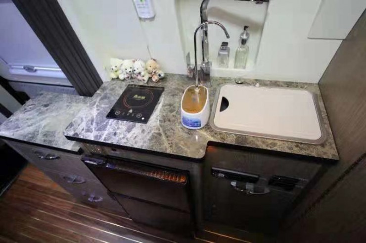 11.24G20杭州房车展——卫航房车新品爆款首发