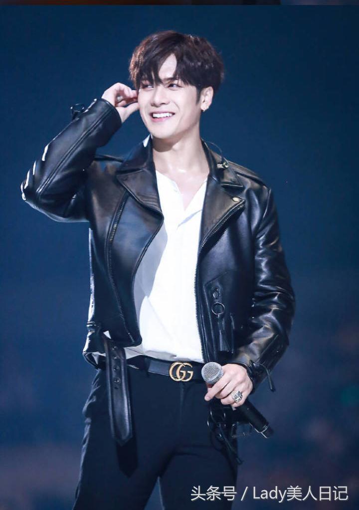 男生穿起来很酷的外套男童,才子男装皮夹克冬装机车皮外套