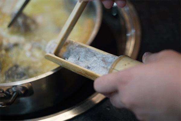 五分钟搞定港式花胶鸡火锅,清汤花胶鸡火锅