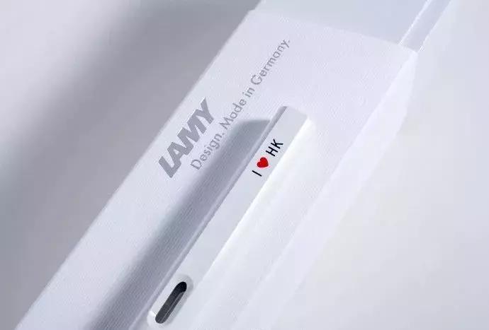lamy凌美钢笔皮卡丘限量版,lamy钢笔国外包装