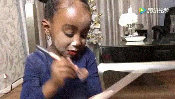 “朋友的热心儿子”刷屏！网友笑出泪花：有种熊孩子叫化妆品杀手