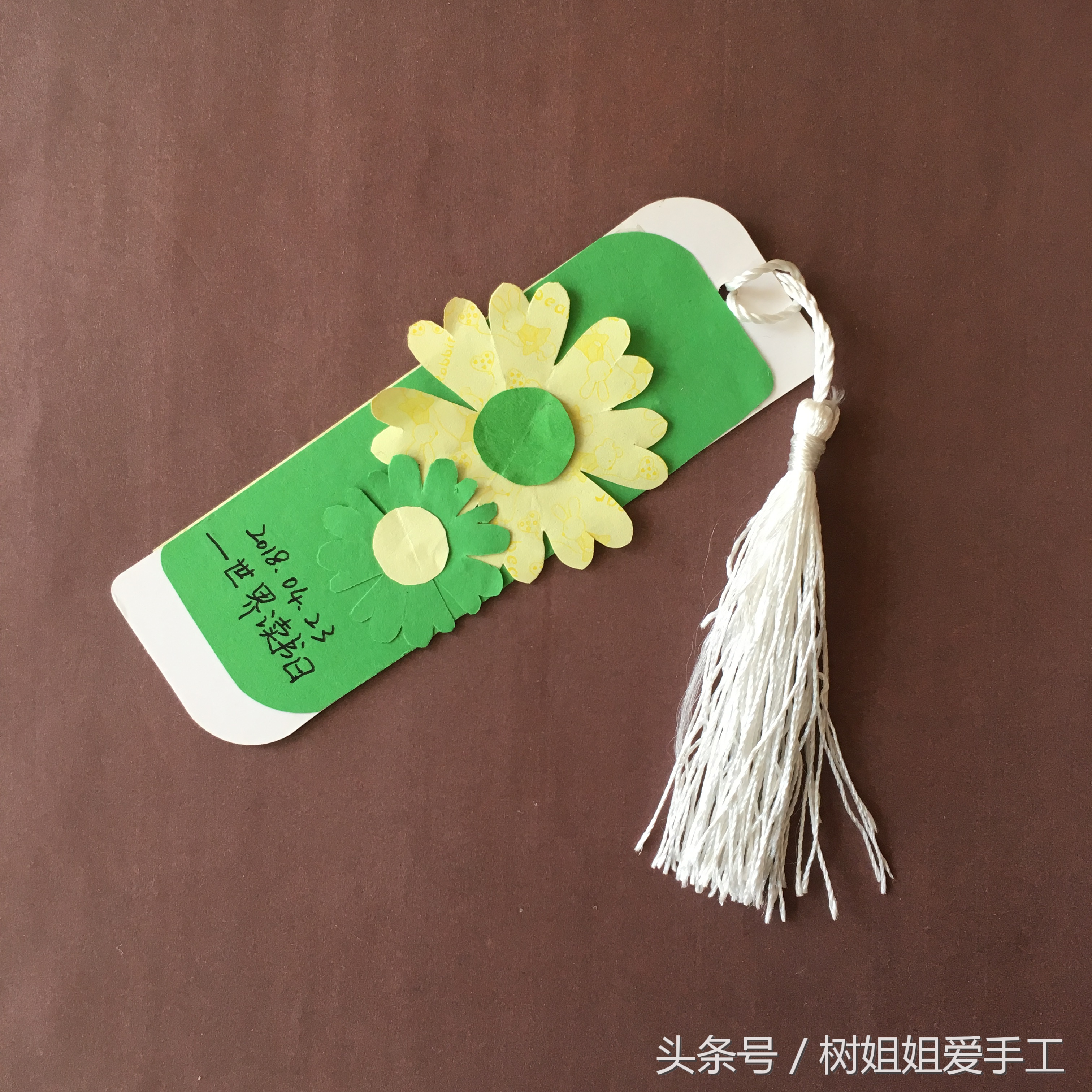 今天跟大家一起来探讨下书签的制作