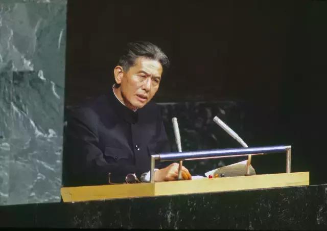 中国席位！“乔的笑”：“震碎了联合国议事大厅的玻璃”