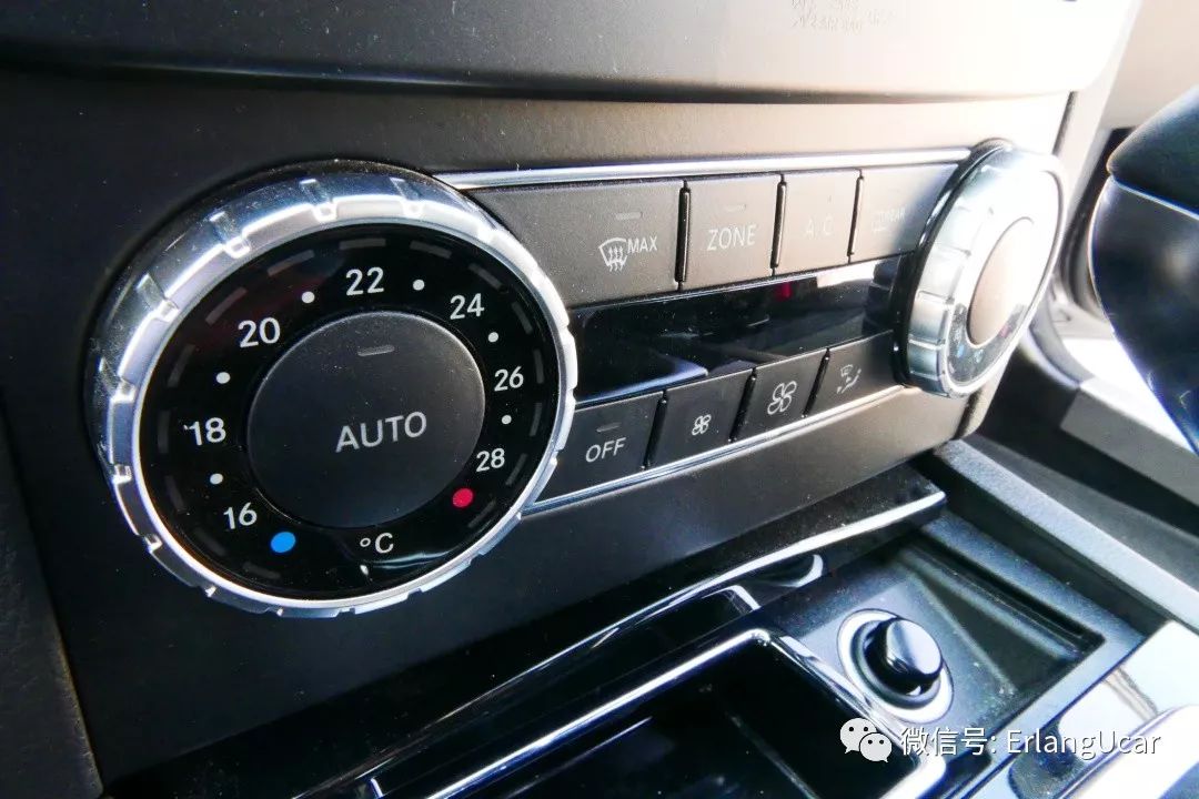 w204奔驰c300coupe,奔驰w204c200旅行版