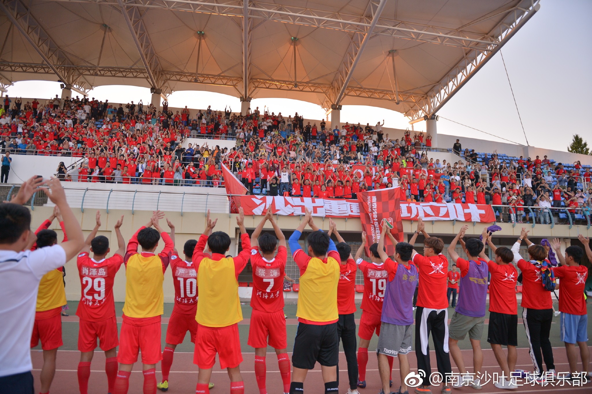 「中冠」“平凡”沙叶，书写绿茵赛场“城市英雄”