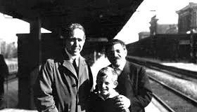 玻尔和爱因斯坦论战合照,物理学家玻尔与爱因斯坦