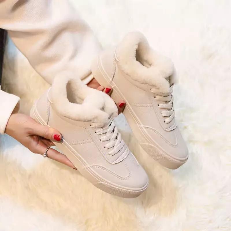 冬季加绒小白鞋加厚百搭,秋冬加绒小白鞋推荐