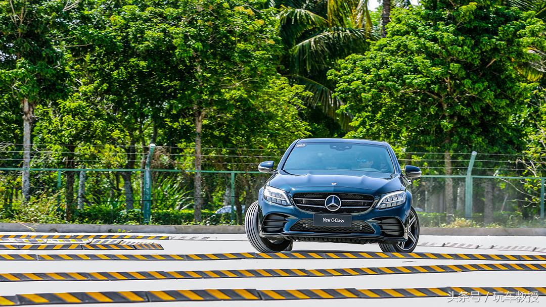 全新奔驰c级怎么选,全系奔驰商务车大全