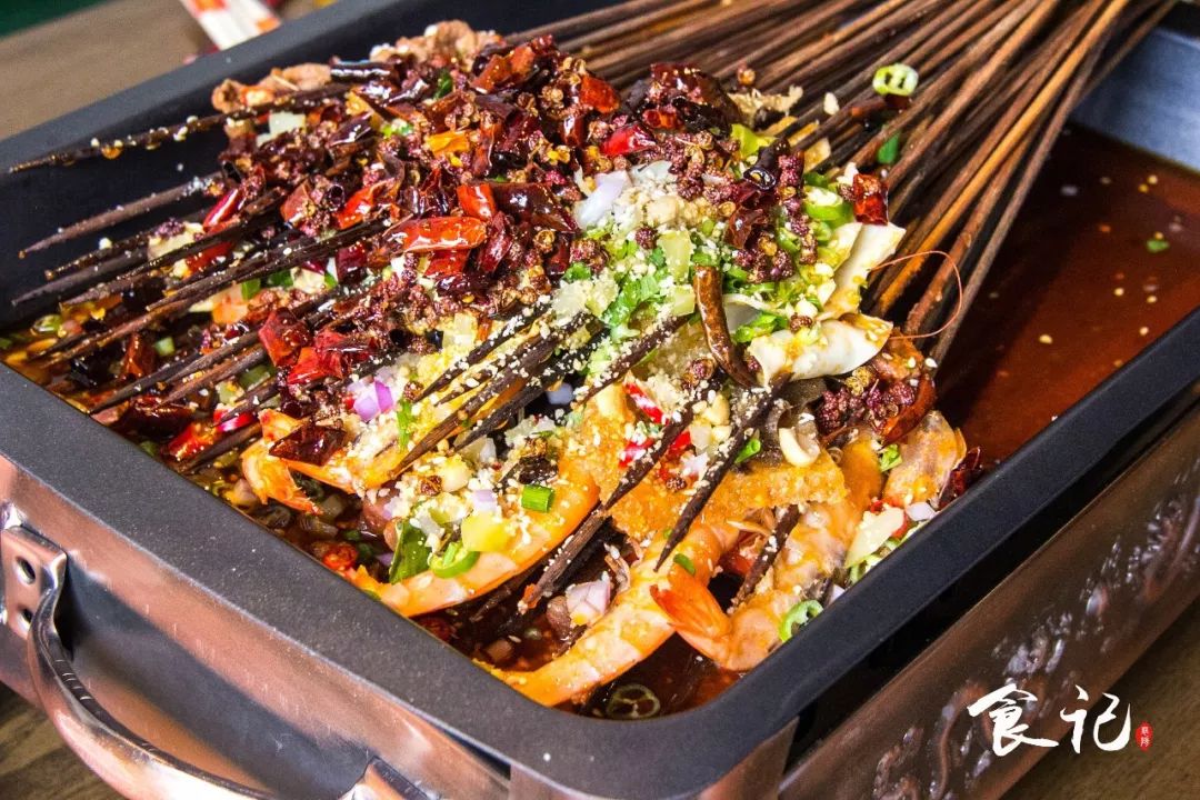 这家凭年糕火锅圈粉无数的店,这家串串每吃一次都念念不忘