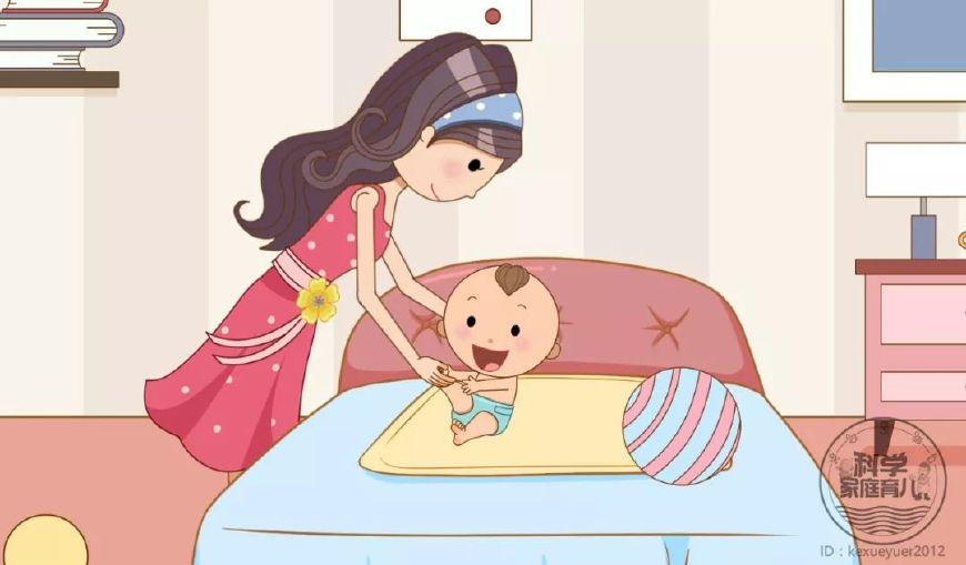 婴儿吃手吃玩具,小孩吃手指吃玩具什么原因