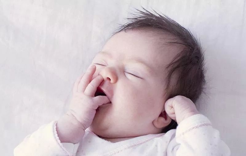 0岁小宝宝有没有抵抗力,0岁婴儿需要注意什么