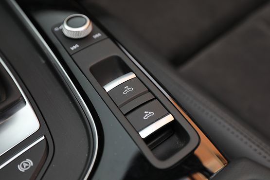 12款奥迪a5两门敞篷值得入手吗,奥迪a52022款敞篷落地价格