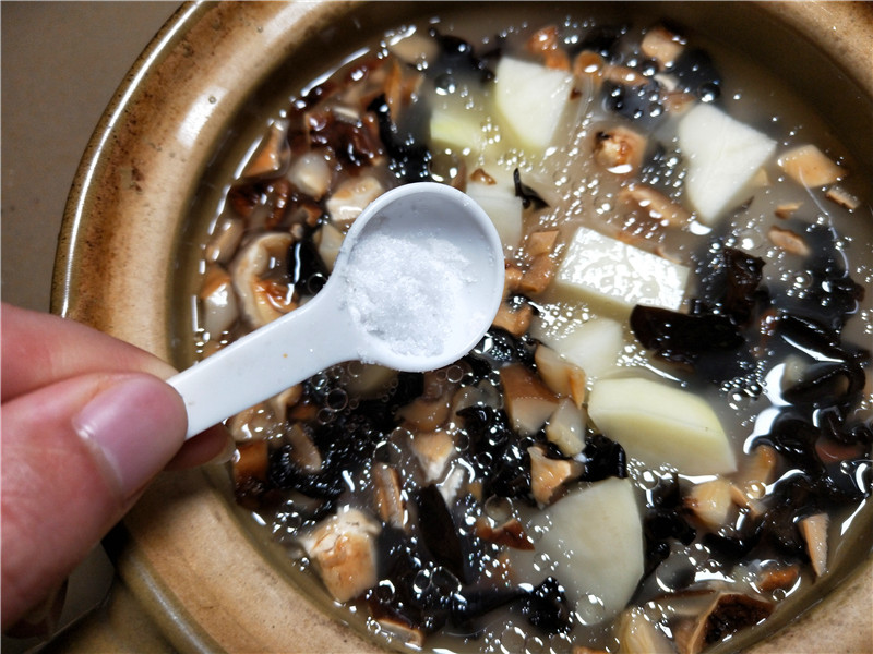 广式煲仔饭的家常做法电饭锅,广式煲仔饭的正宗做法