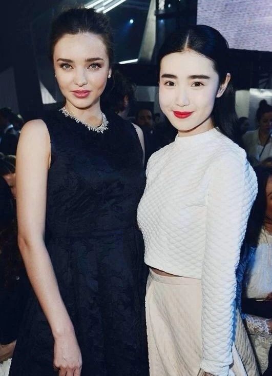 五个实用化妆技巧口诀视频,怎么化妆杨幂